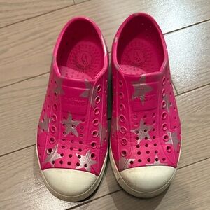 Native Kids Pink Sneakers with Silver Stars